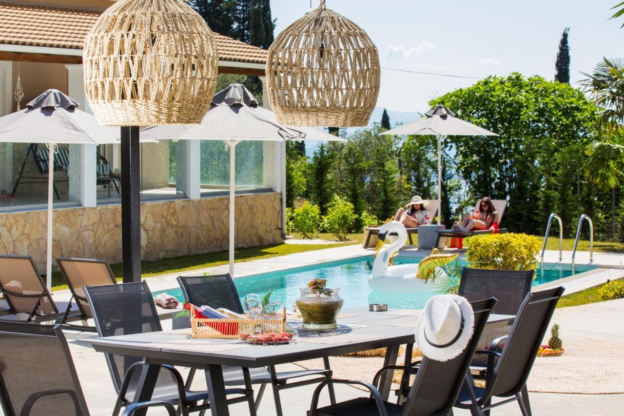 Grande Terra Villas With Swimming Pool Spartylas Exterior foto