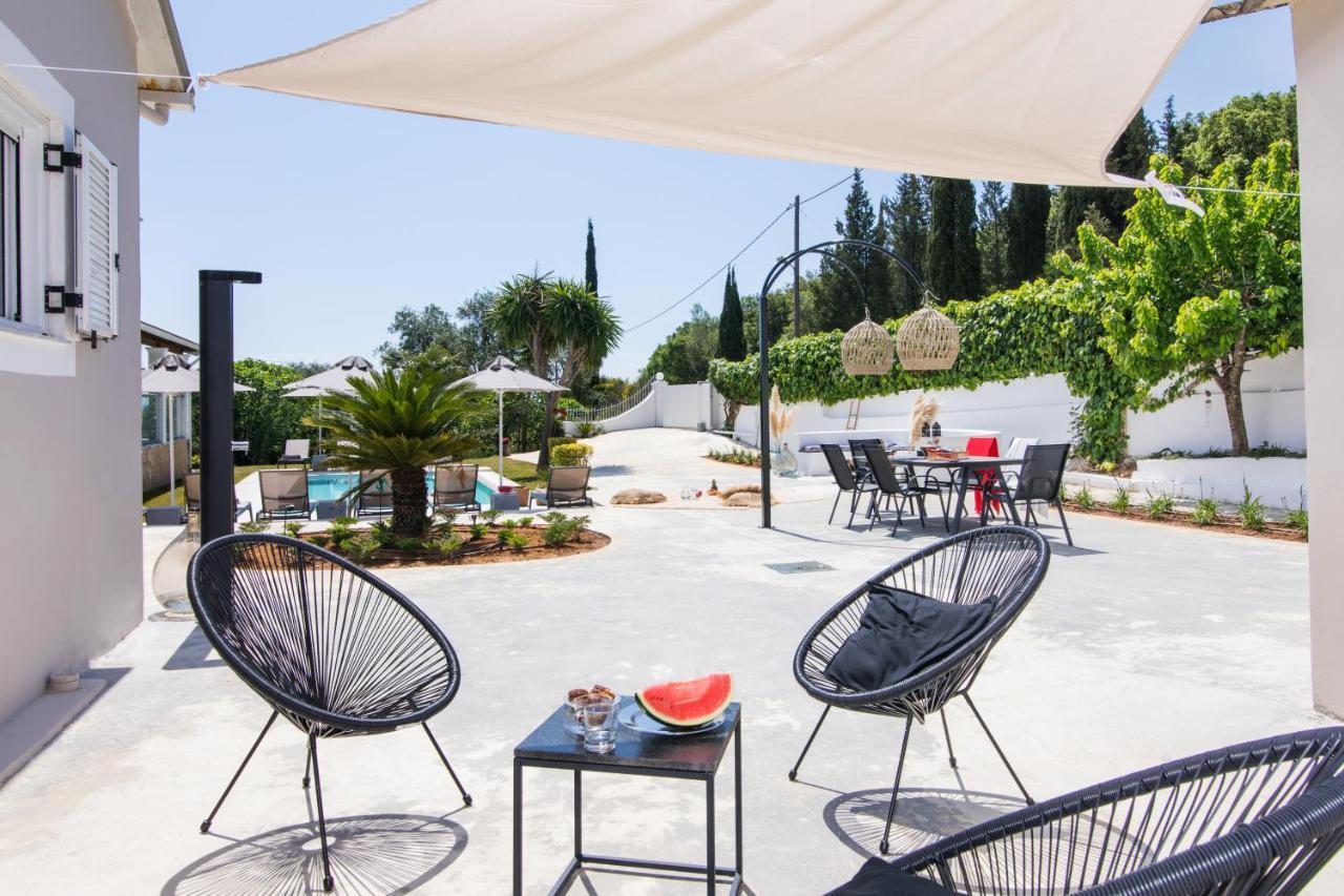 Grande Terra Villas With Swimming Pool Spartylas Exterior foto
